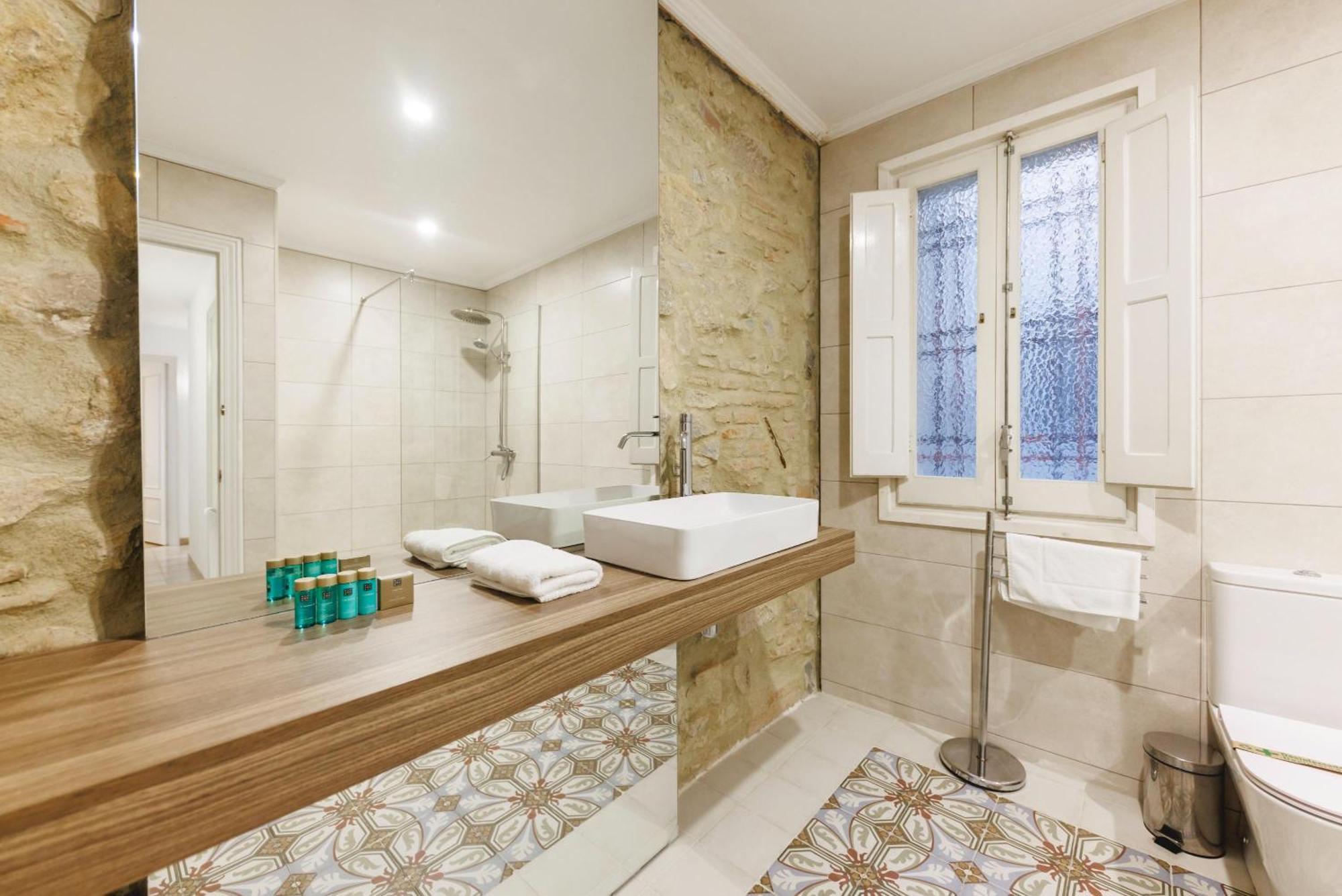 Bravissimo El Lleo, Bright 4-Bedroom Apartment Girona Exterior photo